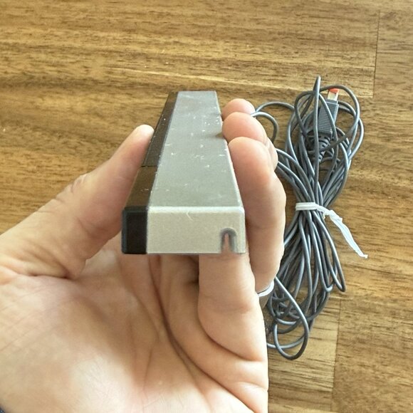 Nintendo Wii OEM Sensor Bar Wired Official RVL-014 For Wii And Wii U READ - Picture 8 of 10